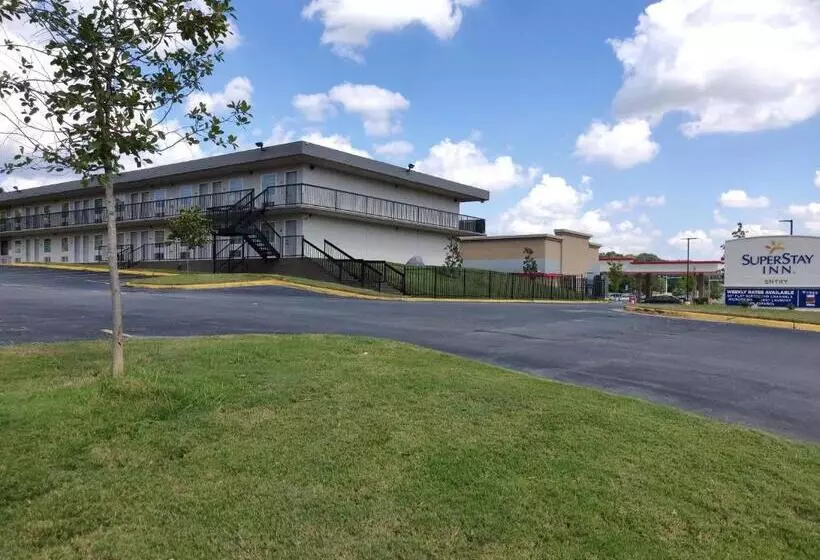 モーテル Super Stay Inn