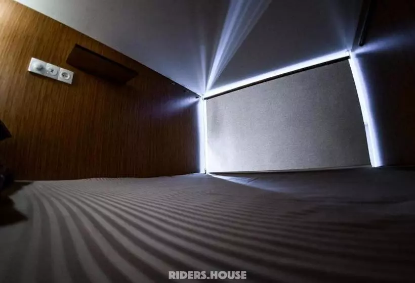 هاستل Riders House New Gudauri