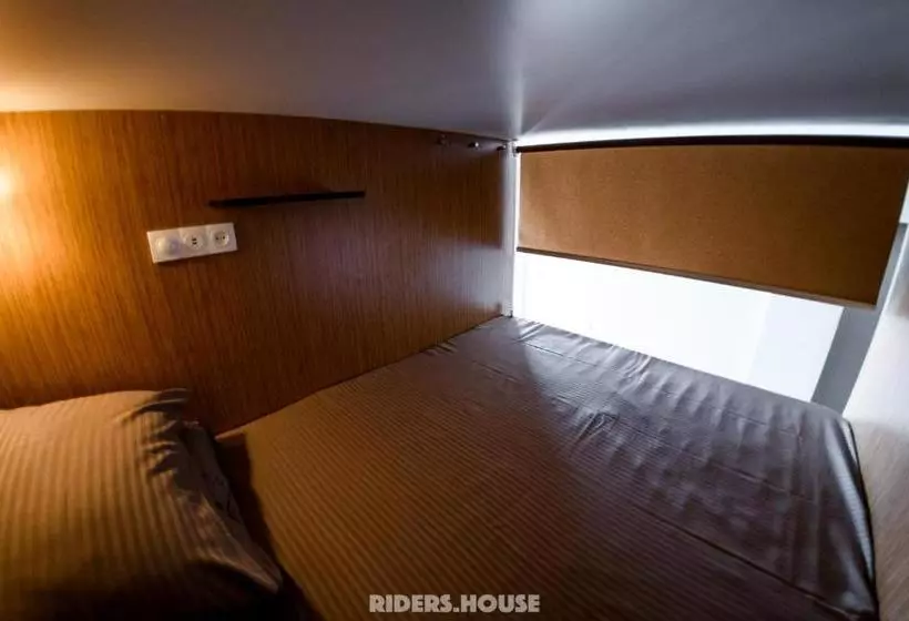 هاستل Riders House New Gudauri