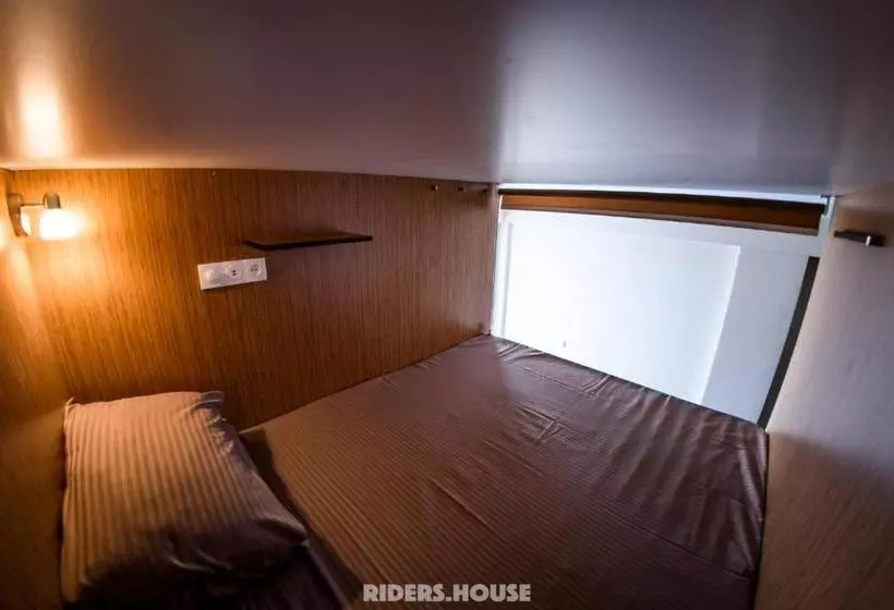 هاستل Riders House New Gudauri