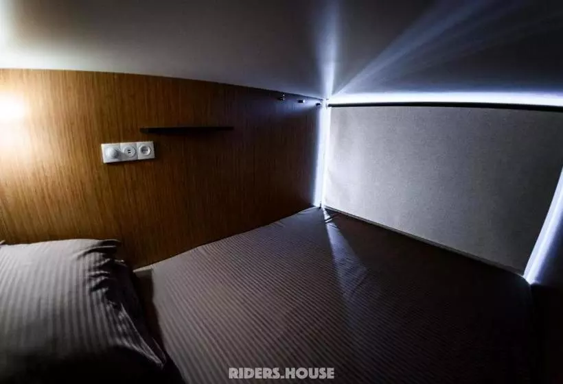 هاستل Riders House New Gudauri