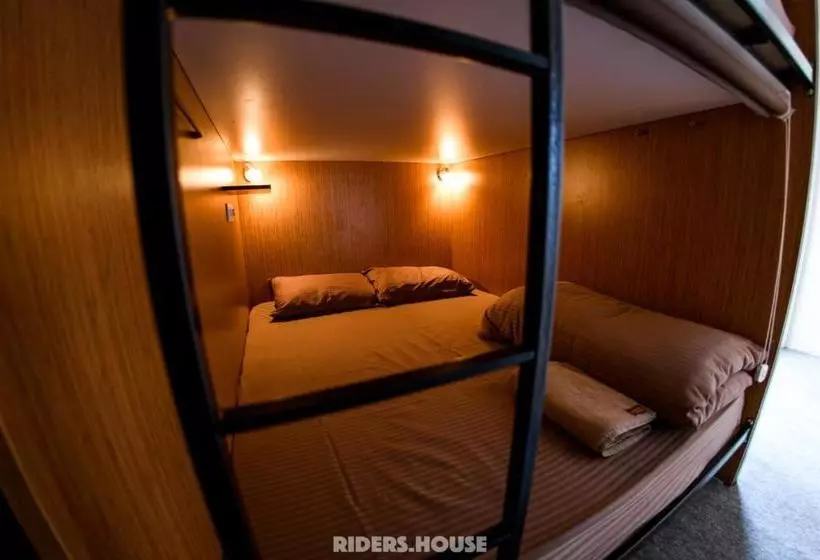 هاستل Riders House New Gudauri