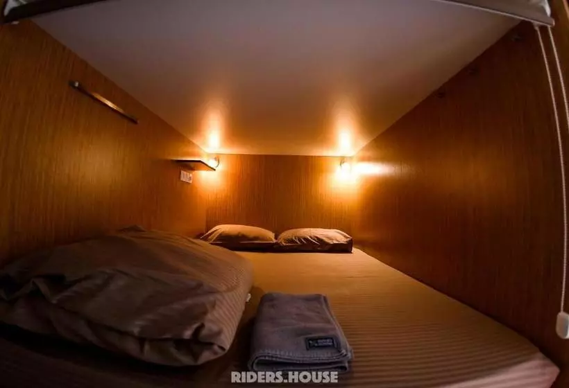 هاستل Riders House New Gudauri