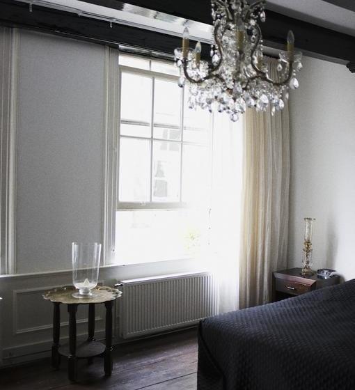 민박 Canal House 1680