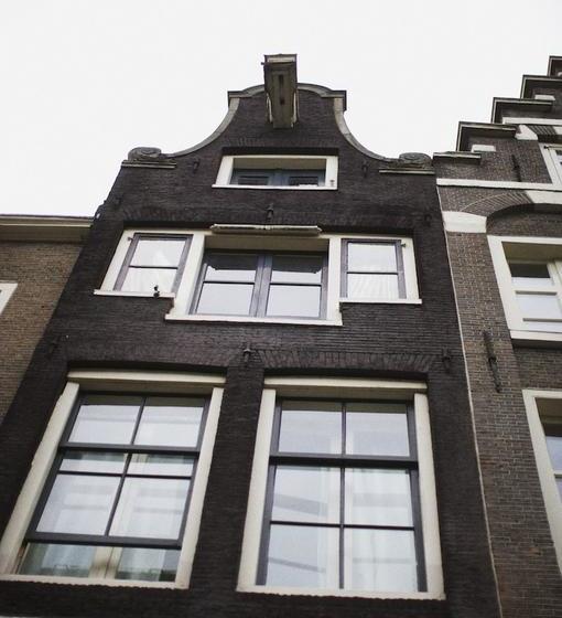 민박 Canal House 1680