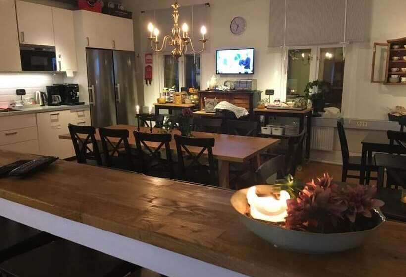 Järnvägshotellet B&b Skara