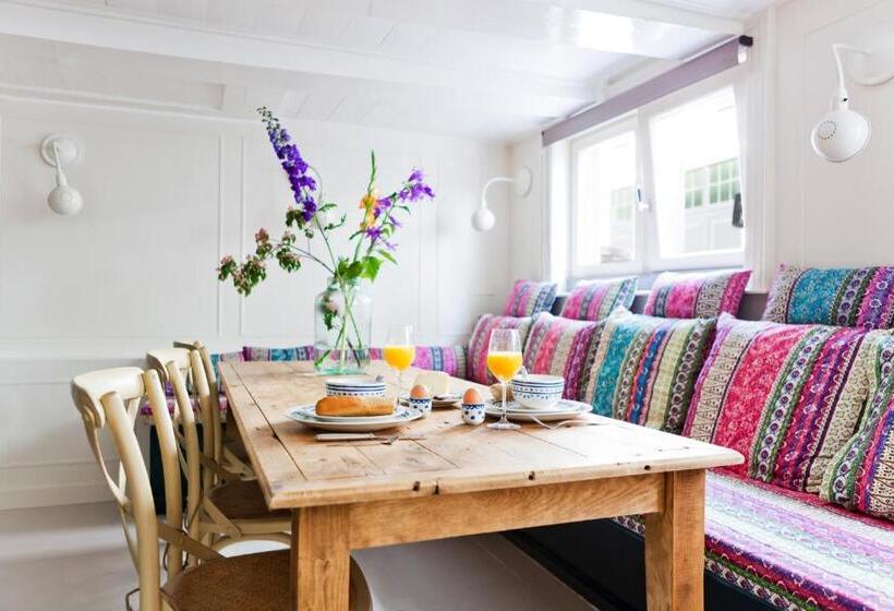 住宿加早餐  Luna S Hideaway