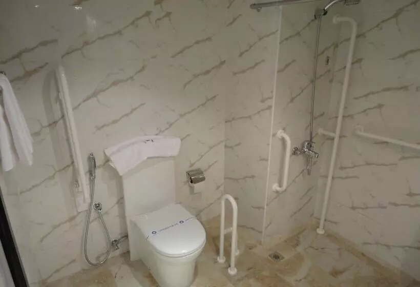 هتل Al Andalus Plaza