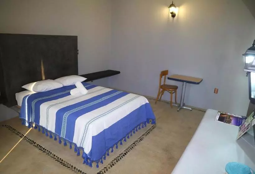 Hotelli Bahía Chahue Casa Blanca Del Sol