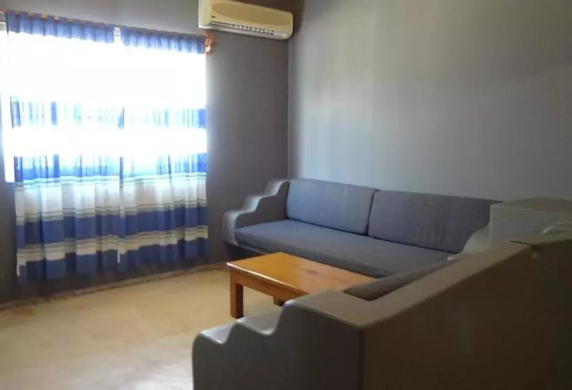 Hotelli Bahía Chahue Casa Blanca Del Sol