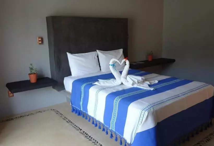 Hotelli Bahía Chahue Casa Blanca Del Sol