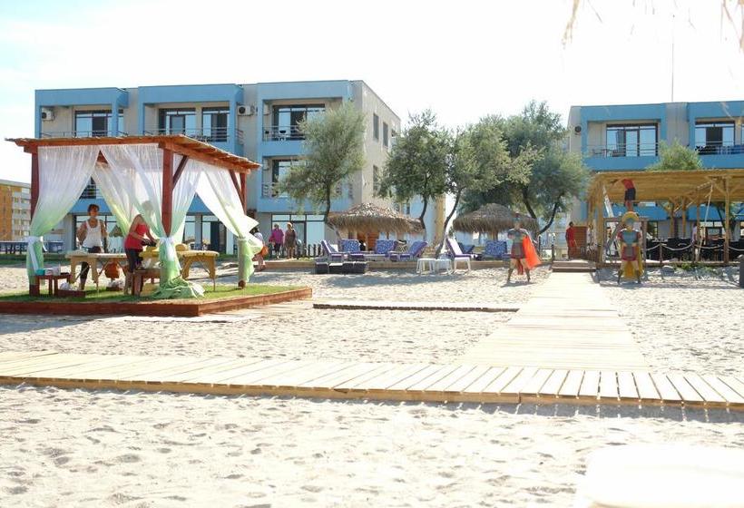 בית מלון כפרי Blue Beach Studios