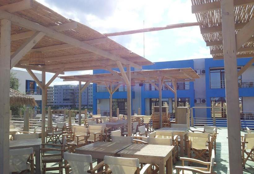 בית מלון כפרי Blue Beach Studios