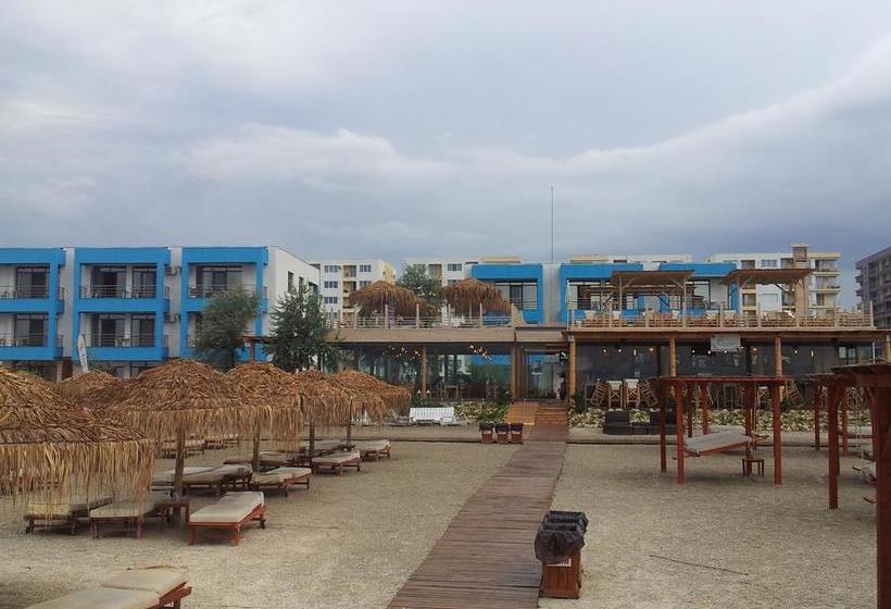 בית מלון כפרי Blue Beach Studios