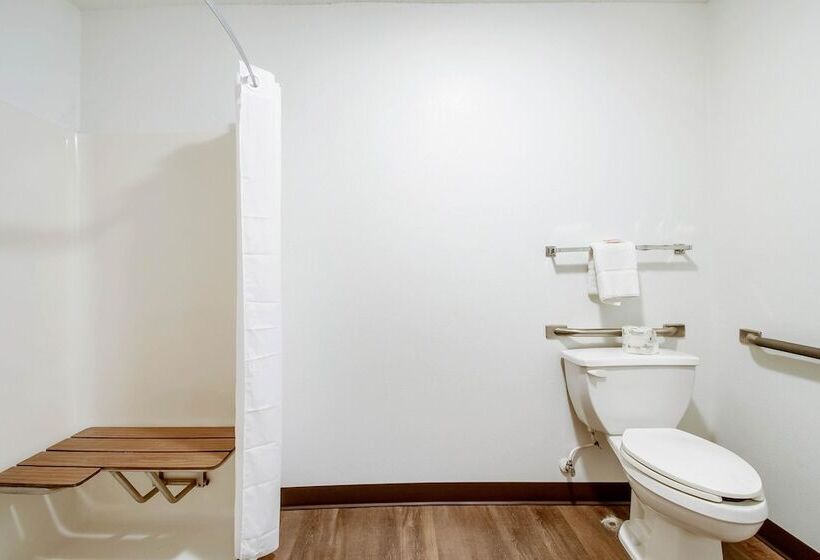 בית מלון כפרי Econo Lodge