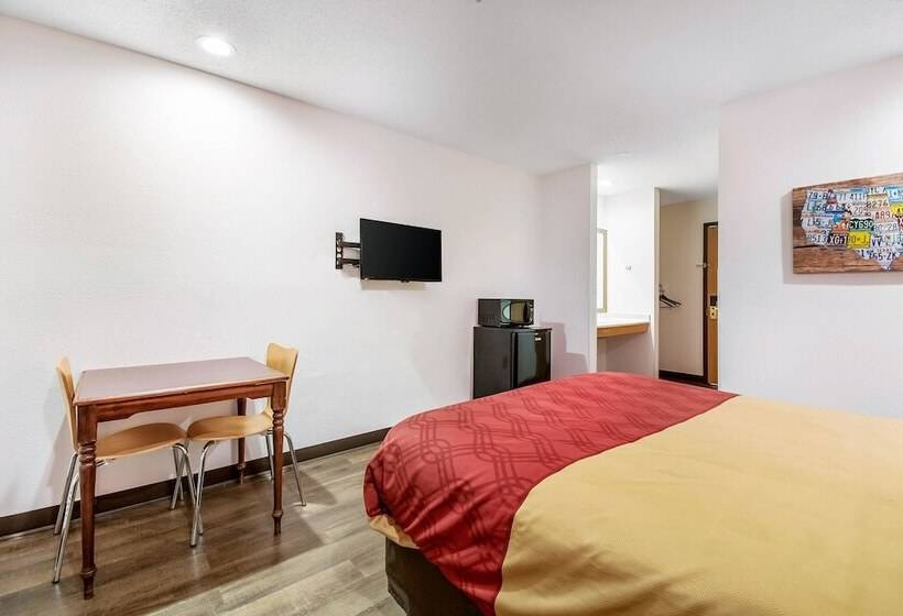 בית מלון כפרי Econo Lodge