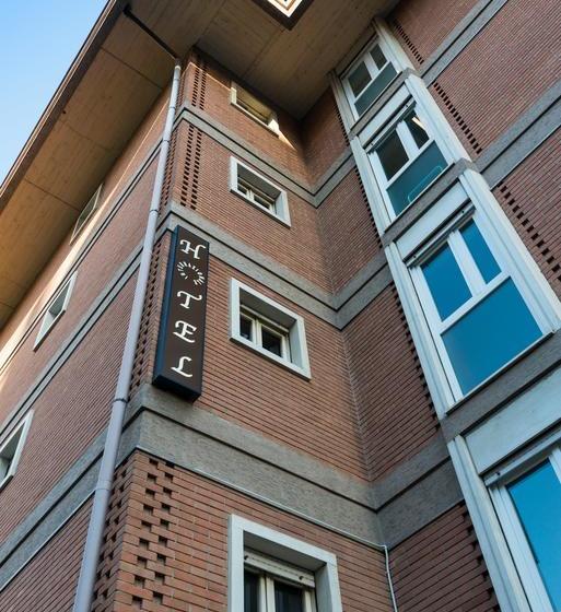 ホテル Internazionale Luino