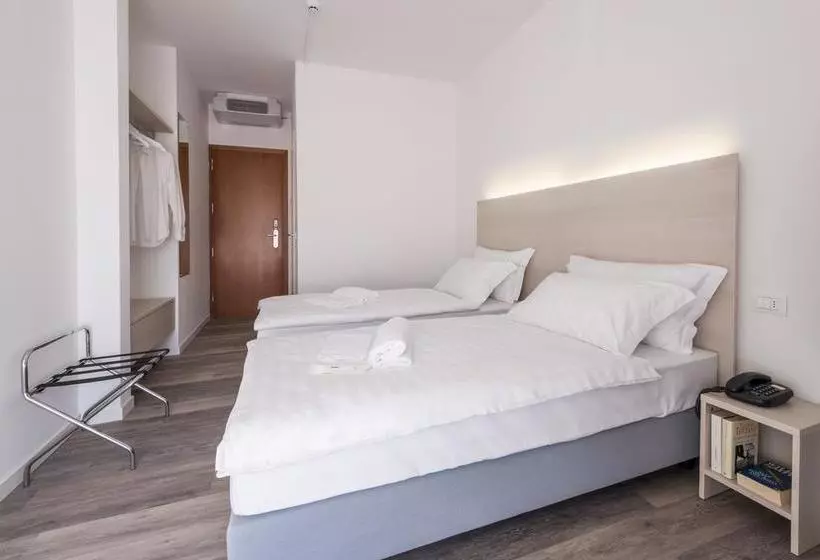 Hotelli Internazionale Luino