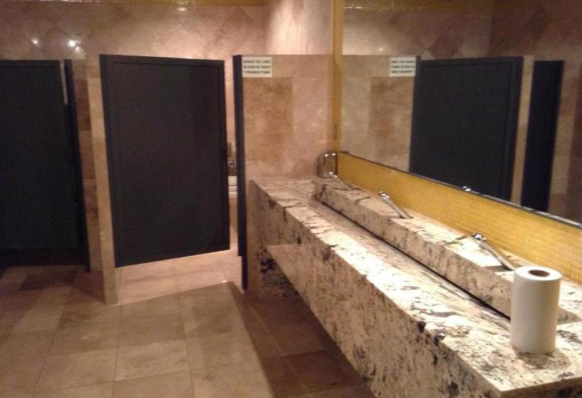 בית מלון כפרי Capital O Posada Del Leon