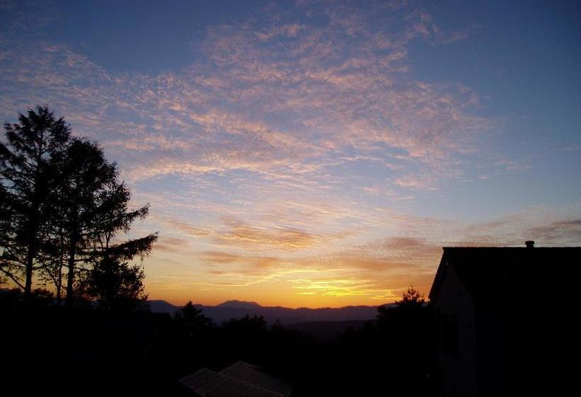 旅館 Tsutsuji To Kaede