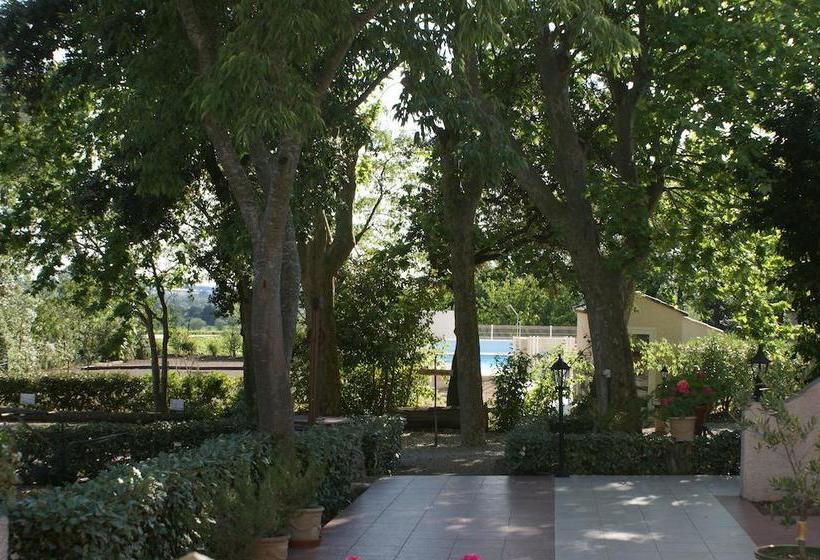 مبيت وإفطار Chambres D'hôtes La Gardie