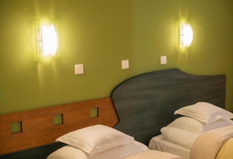 هتل Park Sfantu Gheorghe