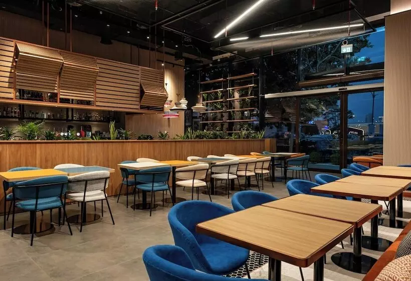 Hotelli Aloft Me'aisam, Dubai