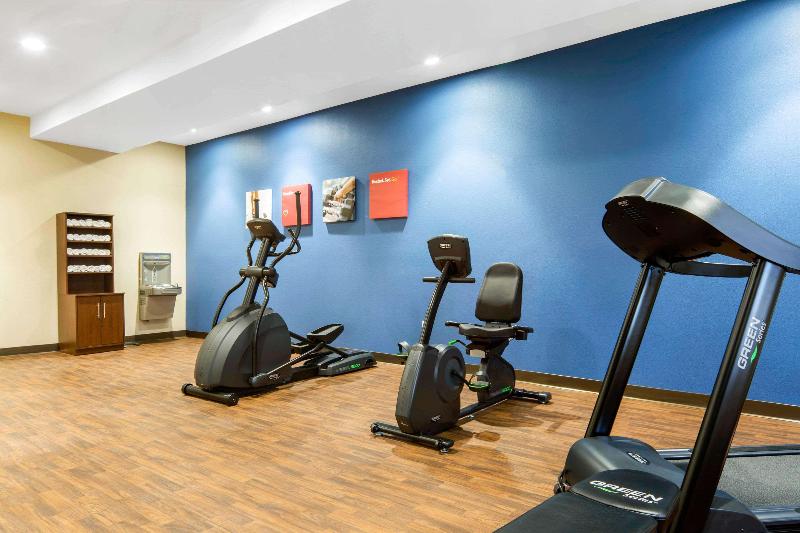 בית מלון כפרי Comfort Inn & Suites