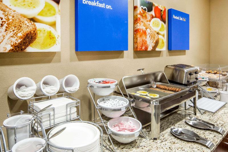 酒店 Comfort Inn & Suites