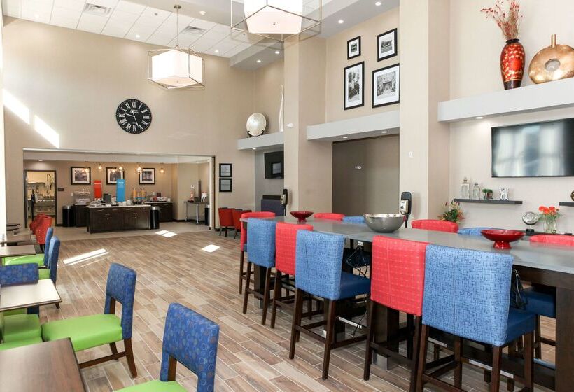 호텔 Hampton Inn & Suites Lafayette Medical Center, Co