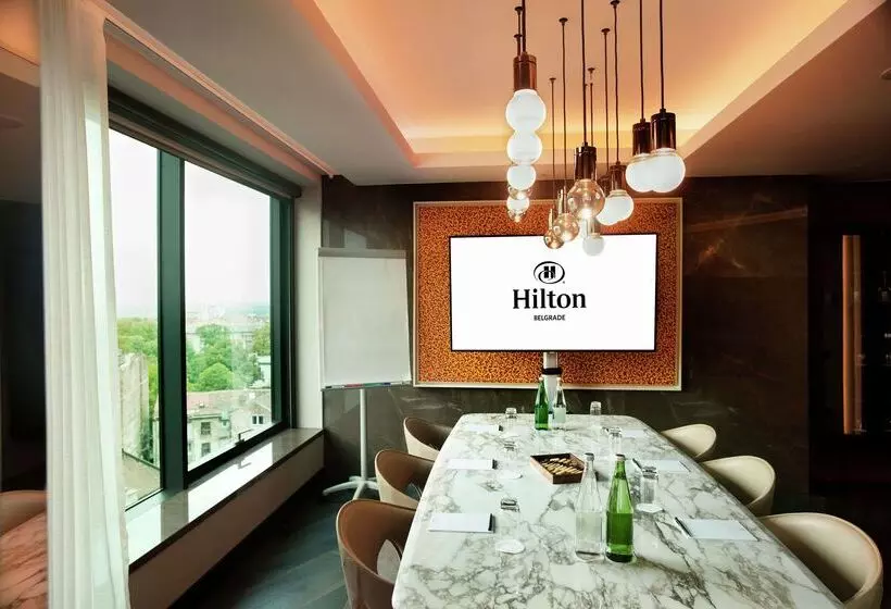 هتل Hilton Belgrade