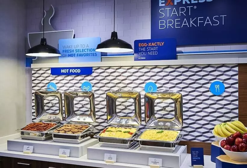 هتل Holiday Inn Express Niagara On The Lake, An Ihg