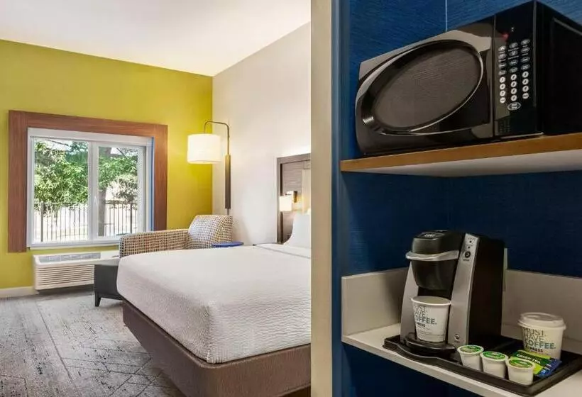 Hotelli Holiday Inn Express & Suites Redding, An Ihg