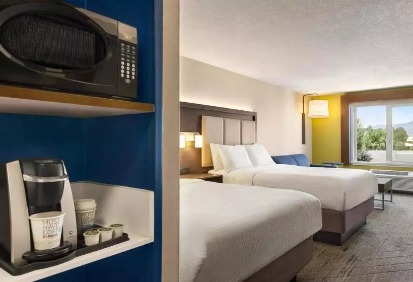 Hotelli Holiday Inn Express & Suites Redding, An Ihg