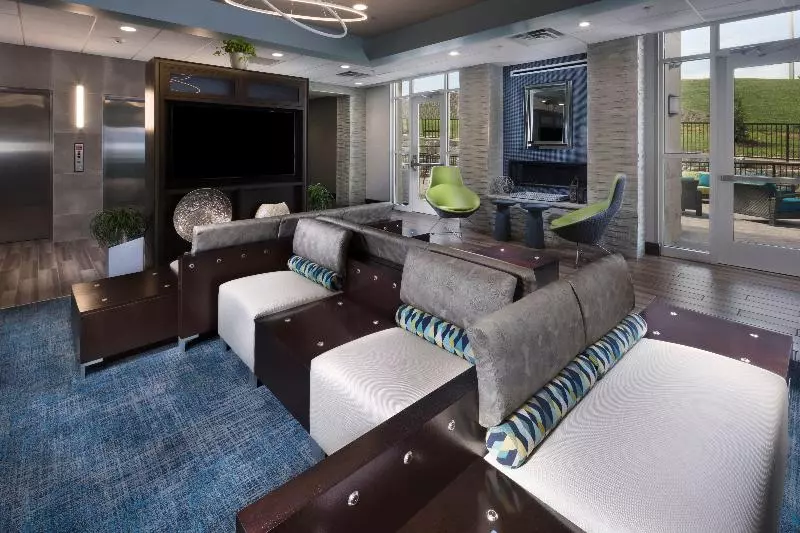 ホテル Holiday Inn & Suites Arden   Asheville Airport, An Ihg