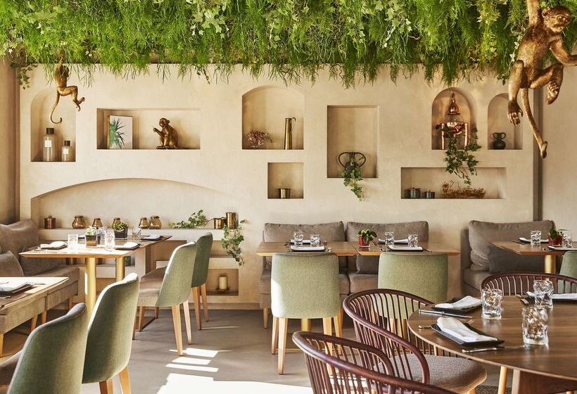 Отель Hyatt Centric Gran Via Madrid