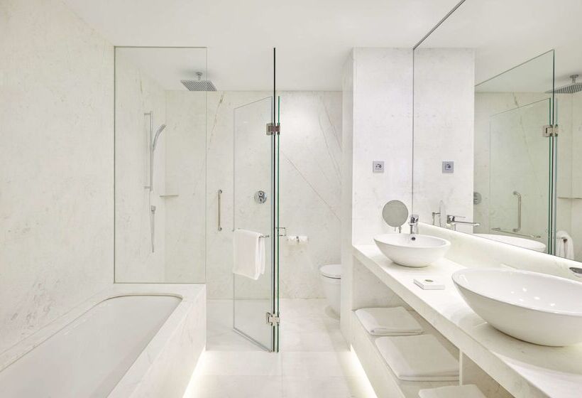 Отель Hyatt Centric Gran Via Madrid