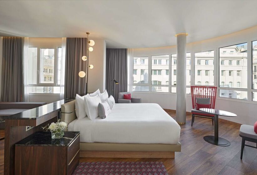 Отель Hyatt Centric Gran Via Madrid