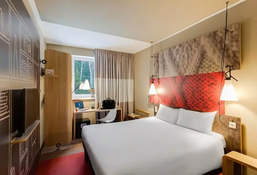 ホテル Ibis Moscow Domodedovo Airport