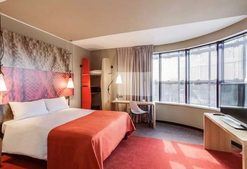 ホテル Ibis Moscow Domodedovo Airport