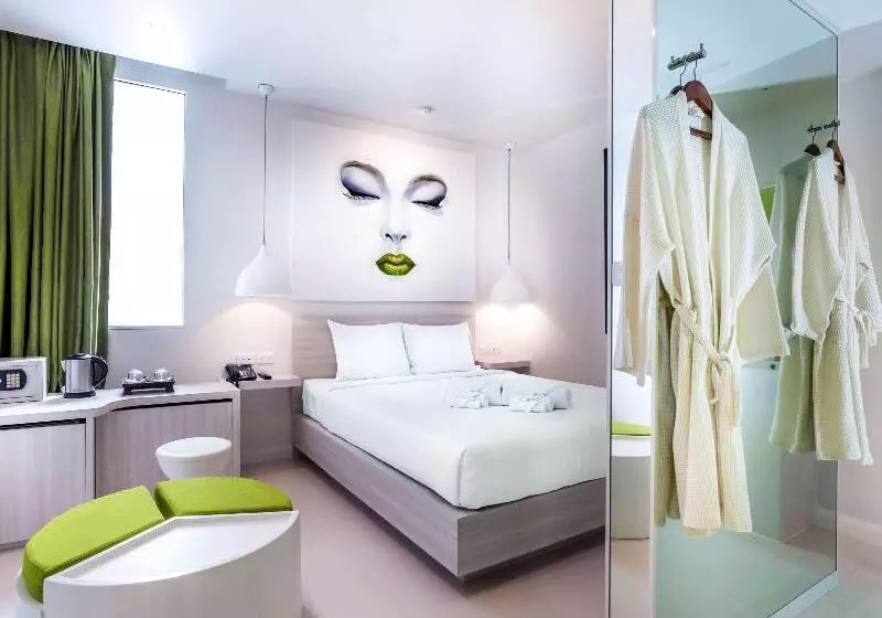 ホテル Ibis Styles Koh Samui Chaweng Beach
