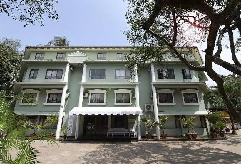 Hotelli Jaffer Bhais Brickland