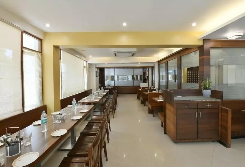 Hotelli Jaffer Bhais Brickland