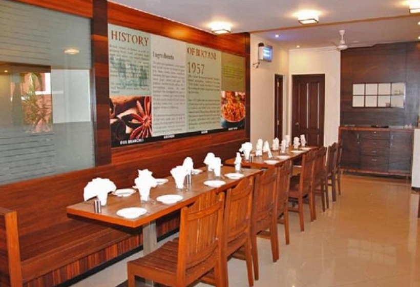 호텔 Jaffer Bhais Brickland