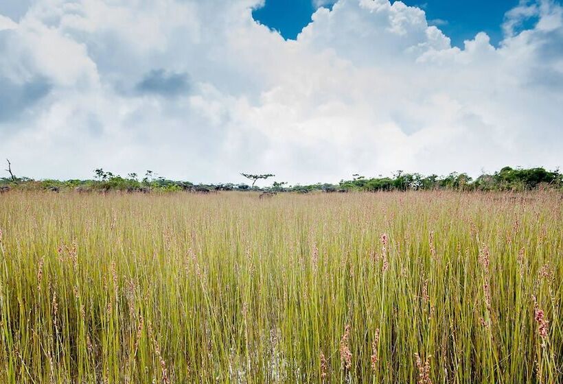 فندق Le Bokor Palace