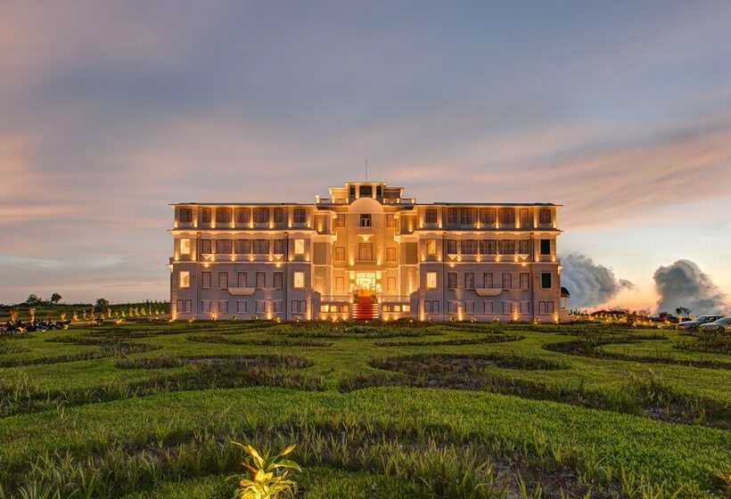 فندق Le Bokor Palace