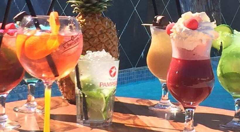 فندق Les Pins Blancs En Provence