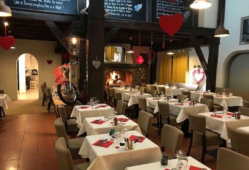 فندق Les Pins Blancs En Provence