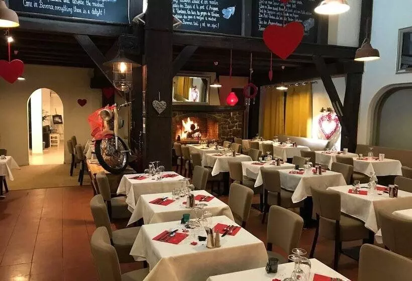 Hotelli Les Pins Blancs En Provence