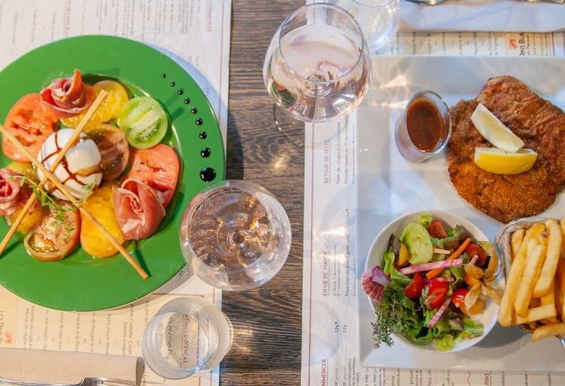 فندق Les Pins Blancs En Provence